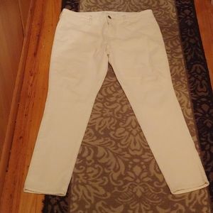 American Eagle white jeans